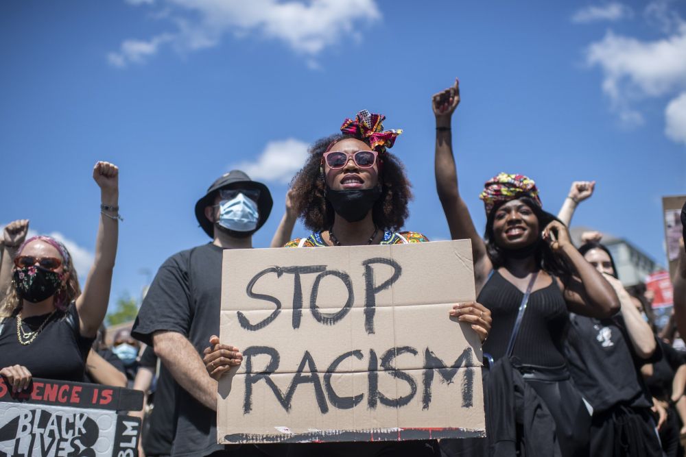 LHQ kêu gọi chống sử dụng công nghệ dữ liệu cho mục đích phân biệt chủng tộc LHQ kêu gọi chống sử dụng công nghệ dữ liệu cho mục đích phân biệt chủng tộc