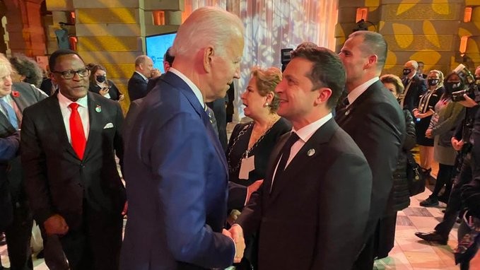 Tổng thống Ukraine hạ sắc lệnh, tìm gặp ông Biden hậu thuẫn; Kiev tuyên bố sẵn sàng tấn công ở Donbass