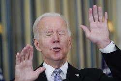 'Kim chỉ nam' của người tiền nhiệm Donald Trump bị Tổng thống Joe Biden gạch bỏ