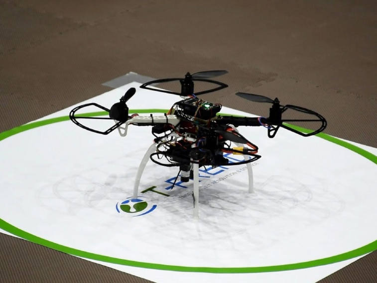 Công ty Nhật chế tạo máy bay 'đuổi' nhân viên về đúng giờ