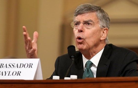 'Kể tội' Tổng thống Trump, quan chức ngoại giao hàng đầu Mỹ tại Ukraine rời chức vụ