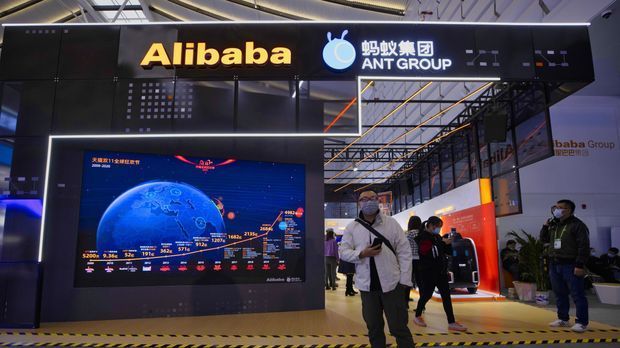 Mỹ giáng đòn mạnh vào công ty Trung Quốc, Washington mở chiến dịch 'truy quét' các nhà nghiên cứu của Bắc Kinh