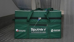 Vaccine Covid-19: Nga sẽ tiêm chủng hàng loạt vào tuần tới, Anh không bắt buộc người dân tiêm vaccine