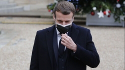 NÓNG! Tổng thống Pháp mắc Covid-19