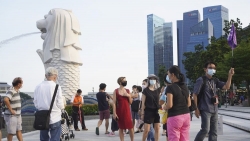 Biến thể Omicron xâm nhập quốc gia Đông Nam Á đầu tiên, thêm nhiều nước mạnh tay