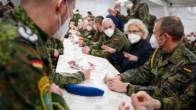 Tân Bộ trưởng Quốc phòng Đức muốn rà soát toàn bộ sứ mệnh quân đội ở nước ngoài