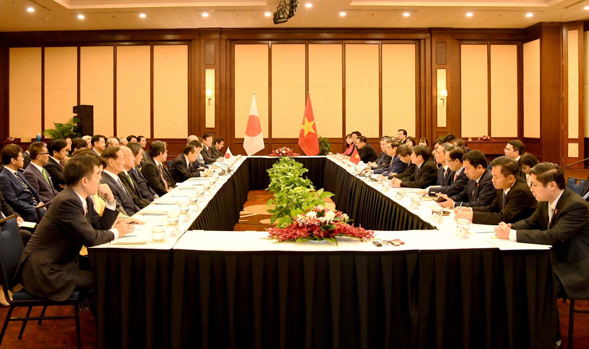 Đưa quan hệ Việt Nam - Nhật Bản ngày càng phát triển thực chất dua quan he viet nam nhat ban ngay cang phat trien thuc chat