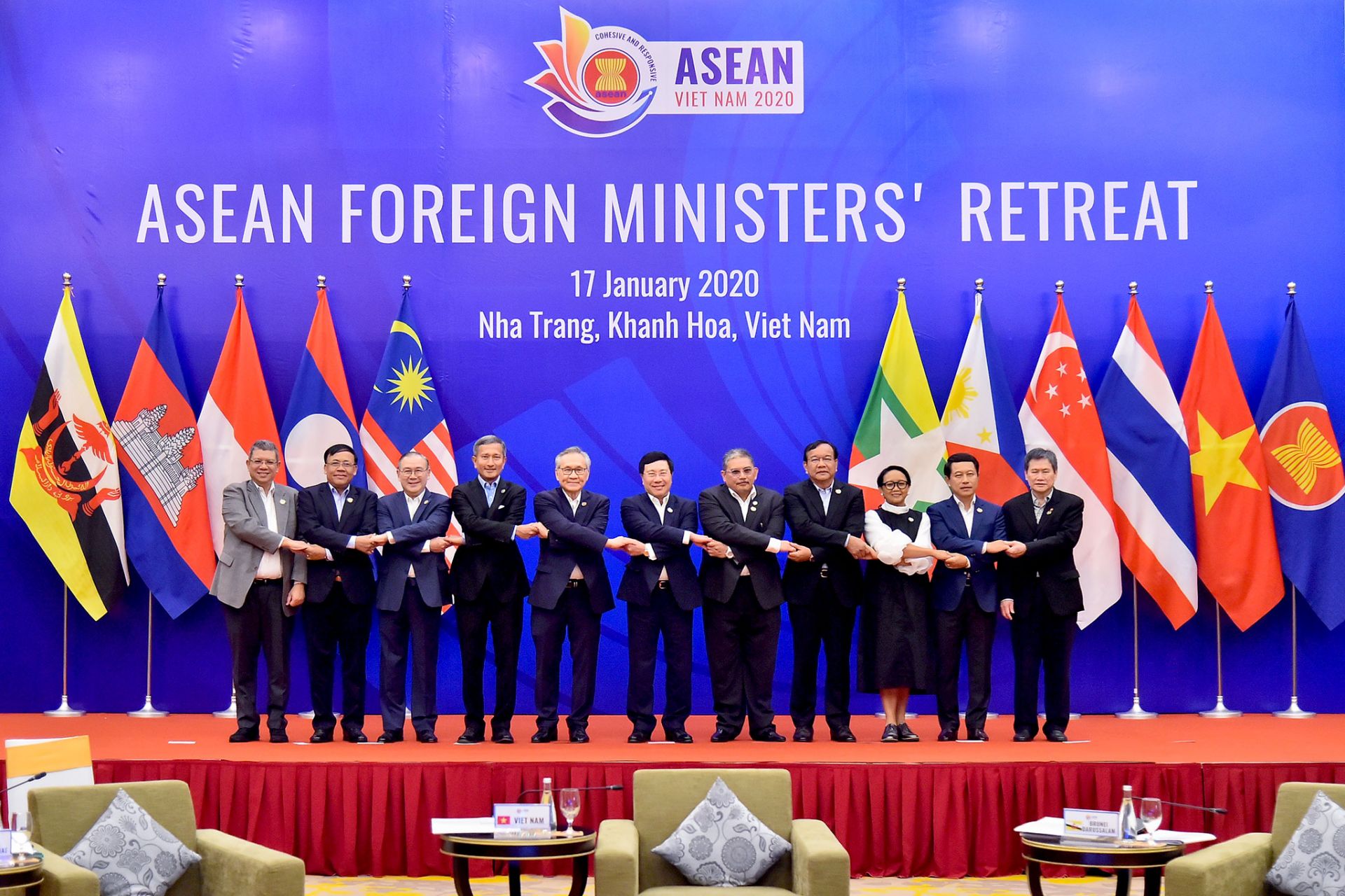 Các Bộ trưởng Ngoại giao ASEAN ủng hộ định hướng ưu tiên Việt Nam đề xuất cho ASEAN 2020 cac bo truong ngoai giao asean ung ho dinh huong uu tien viet nam de xuat cho asean 2020