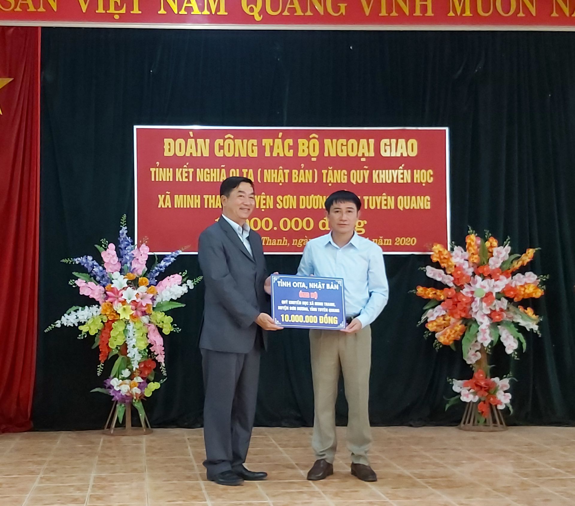 doan cong tac bo ngoai giao lam viec voi tinh tuyen quang