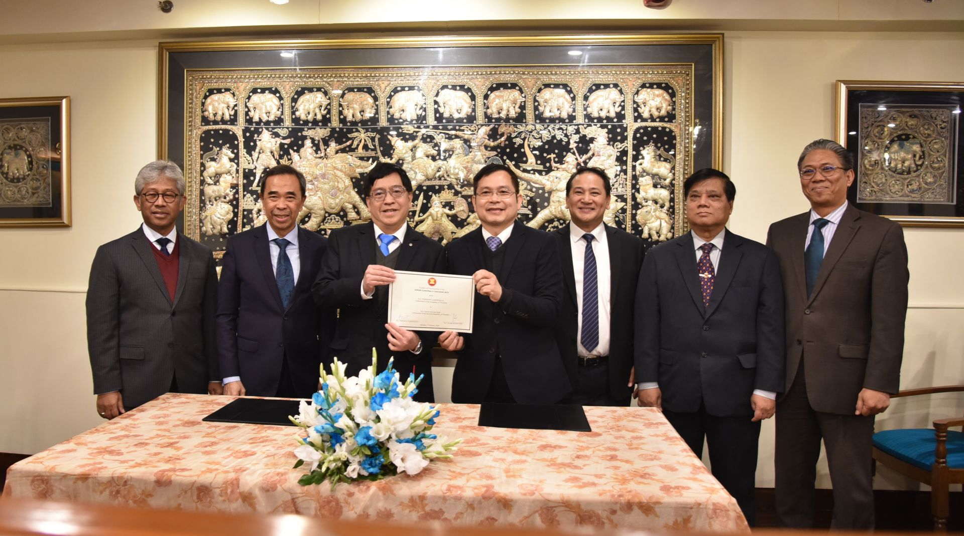 viet nam tiep nhan chu tich uy ban asean tai pakistan