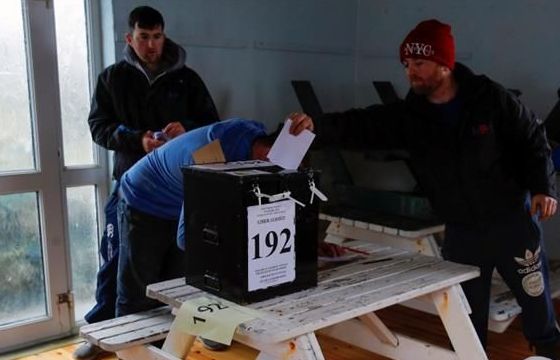 Tổng tuyển cử tại Ireland: Cuộc đua 'tam mã' khó đoán hồi kết