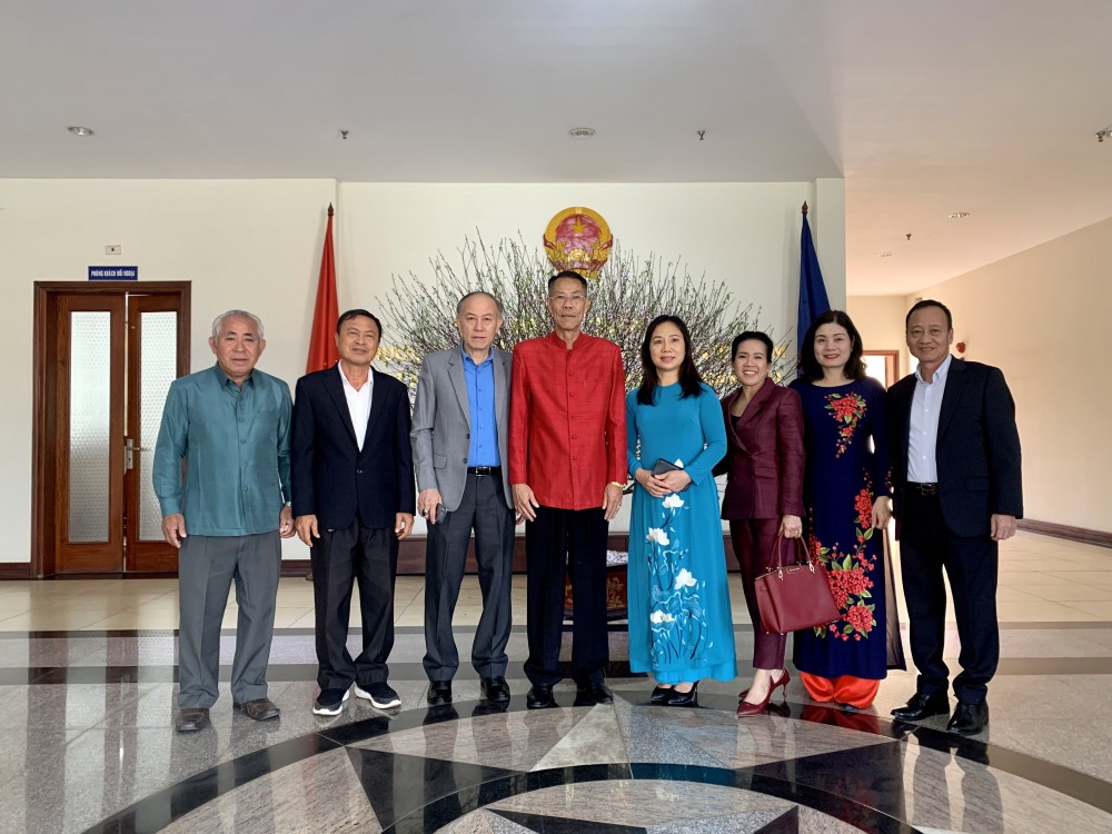 Rộn ràng không khí Tết cổ truyền của cộng đồng người Việt Nam tại Vientiane, Lào