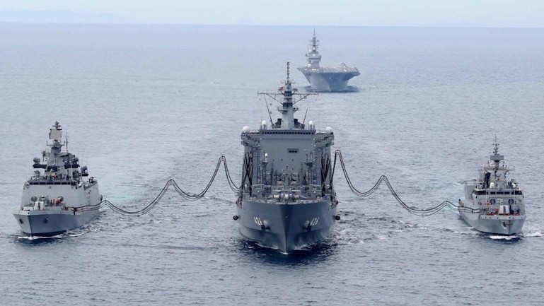 Tự tin chiến lược và tham vọng ngoại giao của Nhật Bản qua 'ứng xử' với Bộ tứ