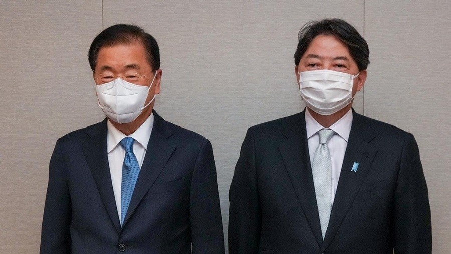 Ngoại trưởng Nhật Bản, Hàn Quốc hội đàm trước cuộc gặp ba bên với Mỹ