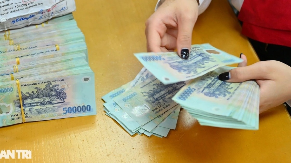 Khi nào ban hành Nghị định quy định chế độ tiền lương mới?