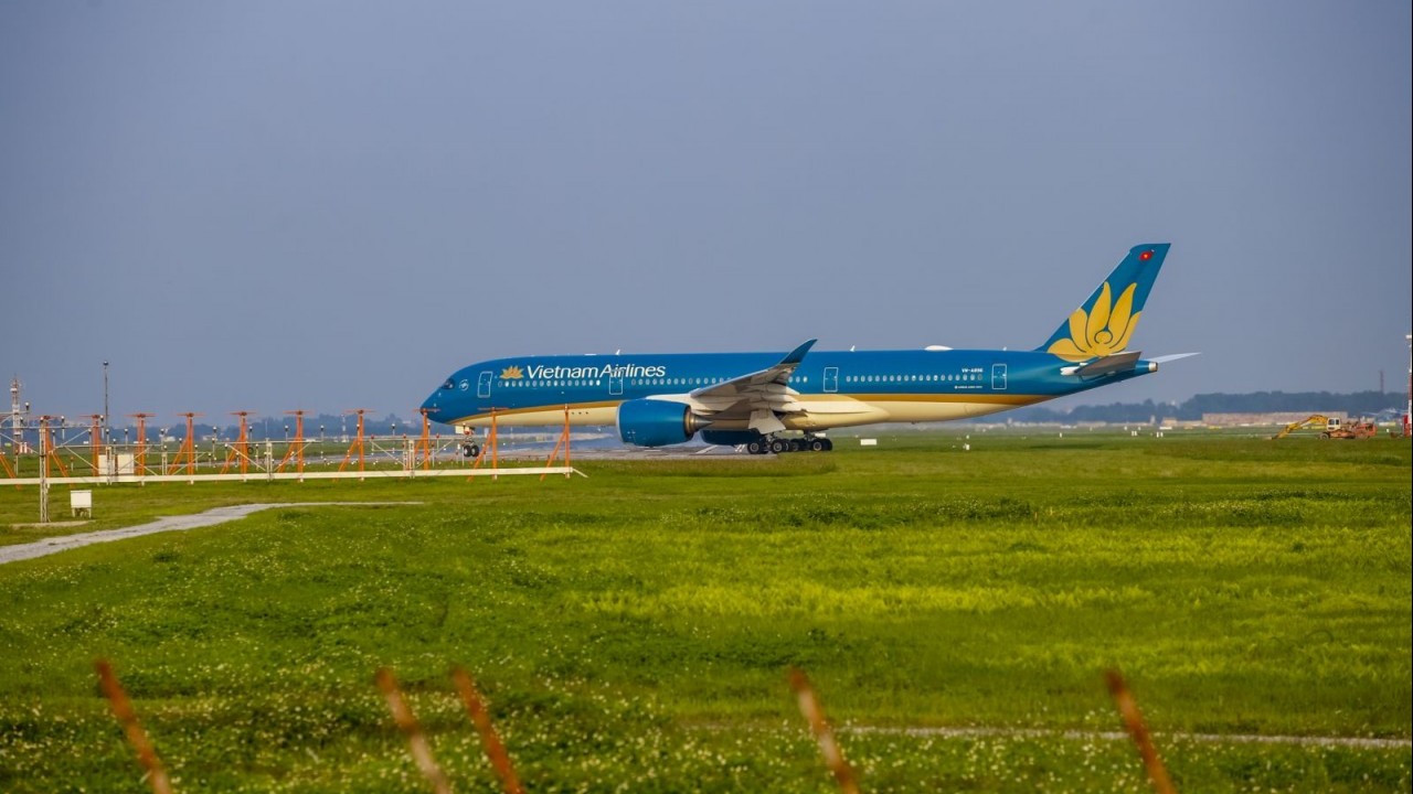 Vietnam Airlines tổ chức chuyến bay miễn phí cho người lao động nghèo