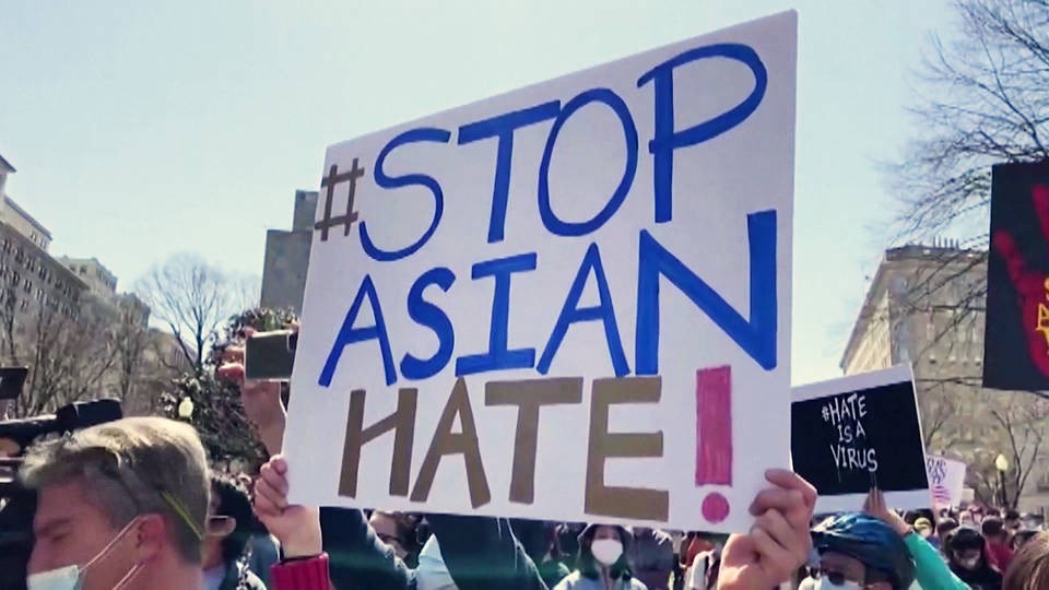 Thượng viện thông qua dự thảo Đạo luật về tội ác thù hận trong đại dịch Covid-19 là một thành quả đối nội đáng ghi nhận củaTổng thống Joe Biden. Thượng viện thông qua dự thảo Đạo luật về tội ác thù hận trong đại dịch Covid-19 là một thành quả đối nội đáng ghi nhận củaTổng thống Joe Biden.