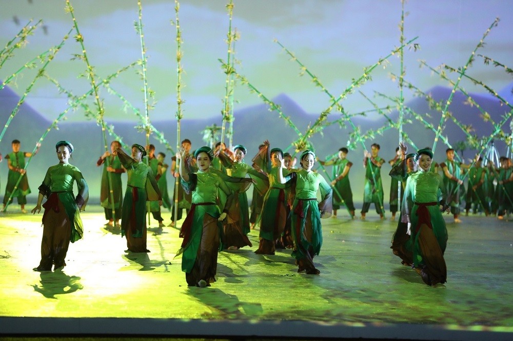 Lễ khai mạc SEA Games 31: ‘Màn khiêu vũ’ của ánh sáng và âm thanh