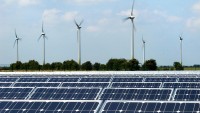 Giá khí đốt tăng cao, năng lượng tái tạo lên ngôi