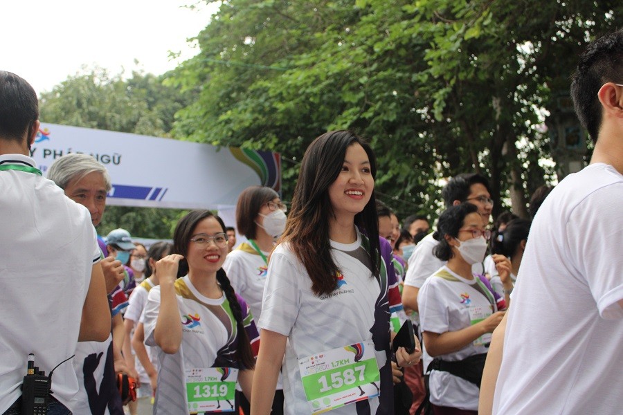 Gần 1.200 người tham gia Giải chạy Pháp ngữ 2022