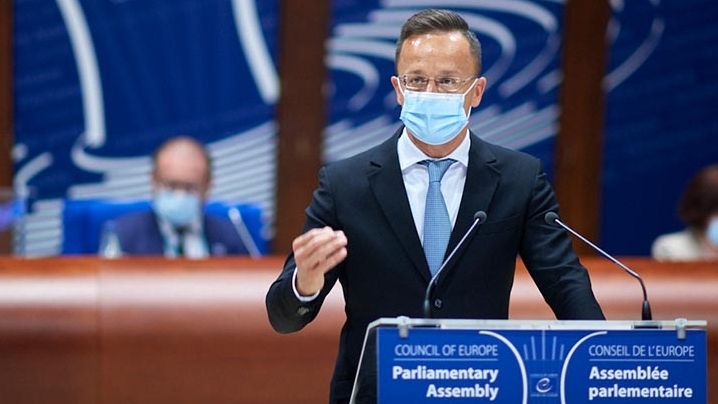 Ngoại trưởng Hungary: Đại dịch Covid-19 'tương hỗ' vấn nạn di cư