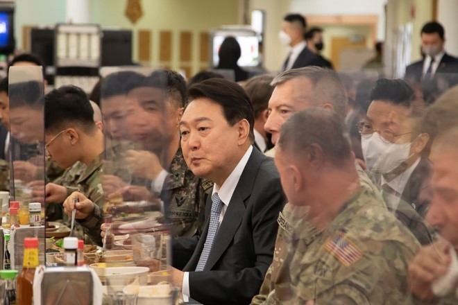 Đông Âu - vấn đề của NATO