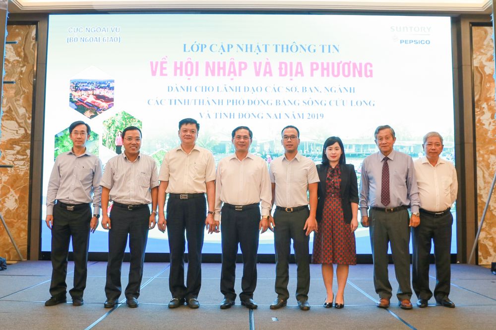 khong ngung doi moi va nang cao chat luong dao tao nguon nhan luc doi ngoai cho dia phuong