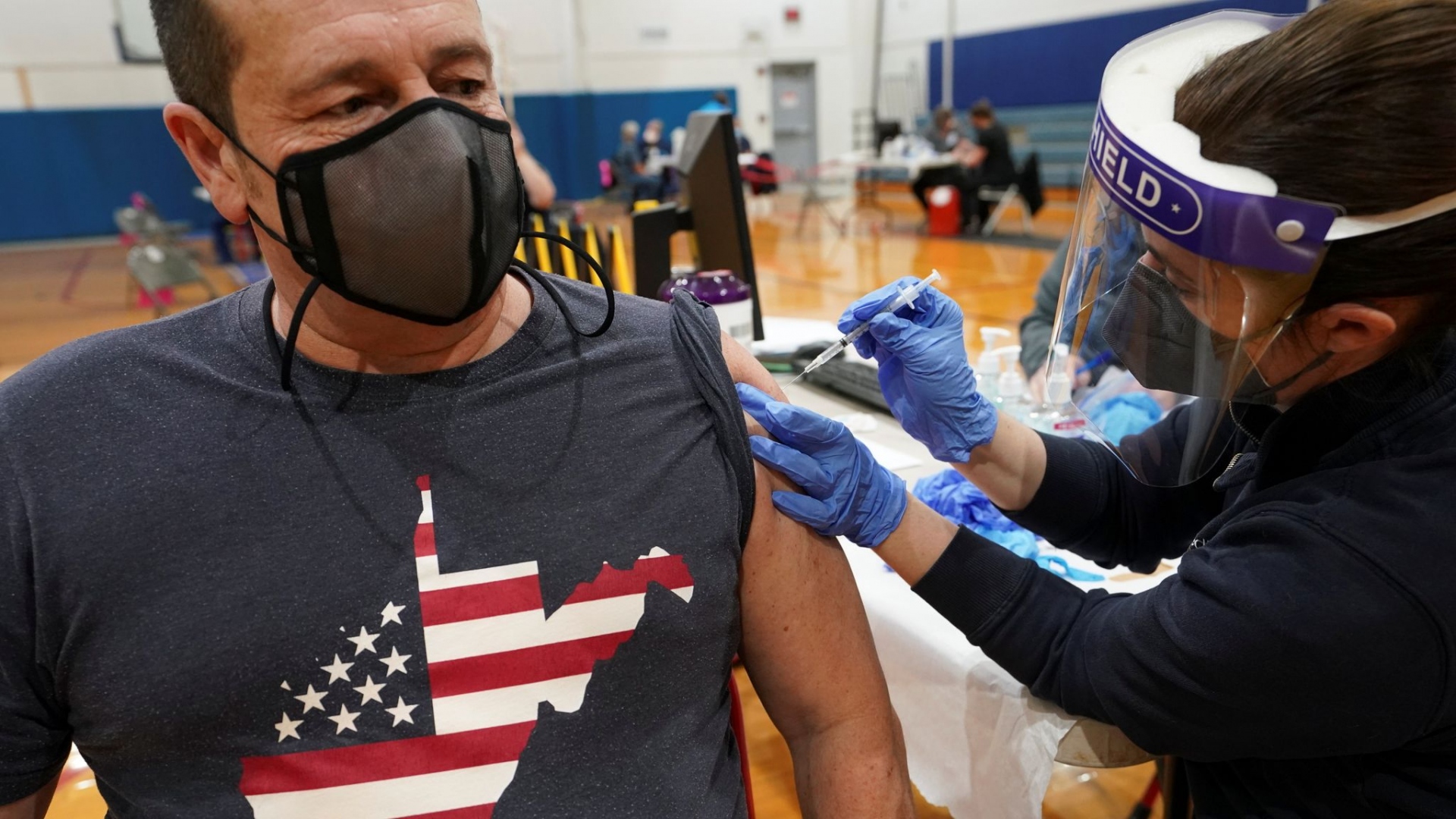 Người chưa tiêm vaccine Covid-19 có nguy cơ tử vong cao gấp 20 lần  so với người đã tiêm