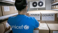 Gần 500 nghìn liều vaccine Covid-19 đã về tới sân bay Nội Bài