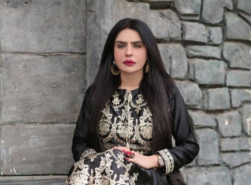 Ngôi sao Tiktok Dolly gây bão mạng với video nhảy mới