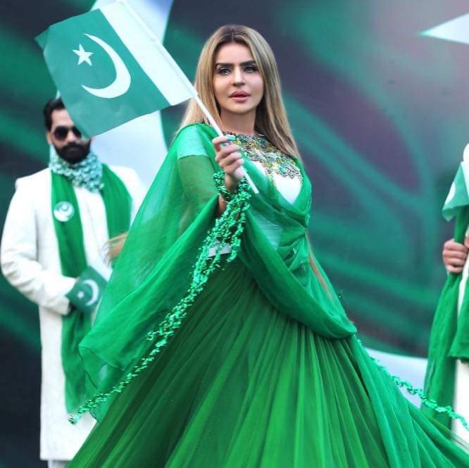 Ngôi sao Tiktok Dolly gây bão mạng với video nhảy mới