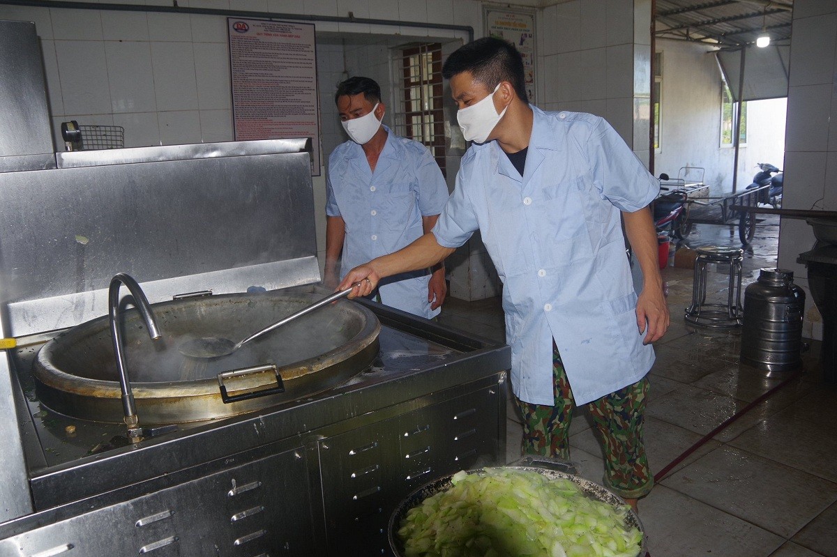 Thắm thiết tình nghĩa Việt - Lào