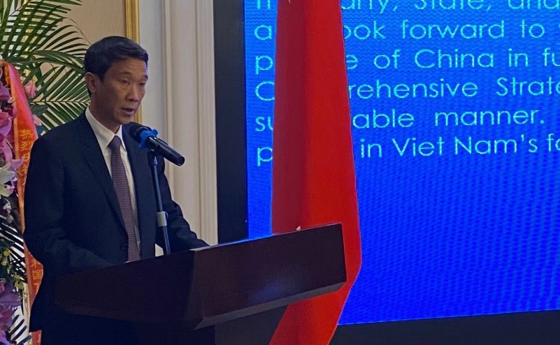 Tổng lãnh sự Nguyễn Trung Hiếu phát biểu khai mạc Lễ kỷ niệm.