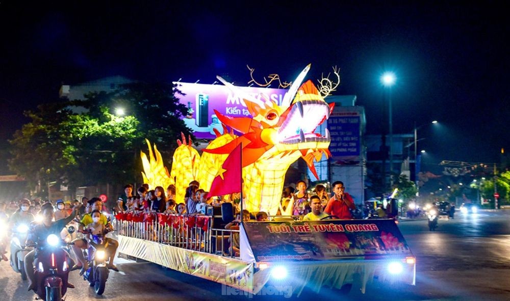 Được tổ chức vào dịp Trung thu hằng năm, Tuyên Quang sẵn sàng với Lễ đón nhận Bằng ghi danh Thực hành Then và Lễ hội thành Tuyên năm 2022