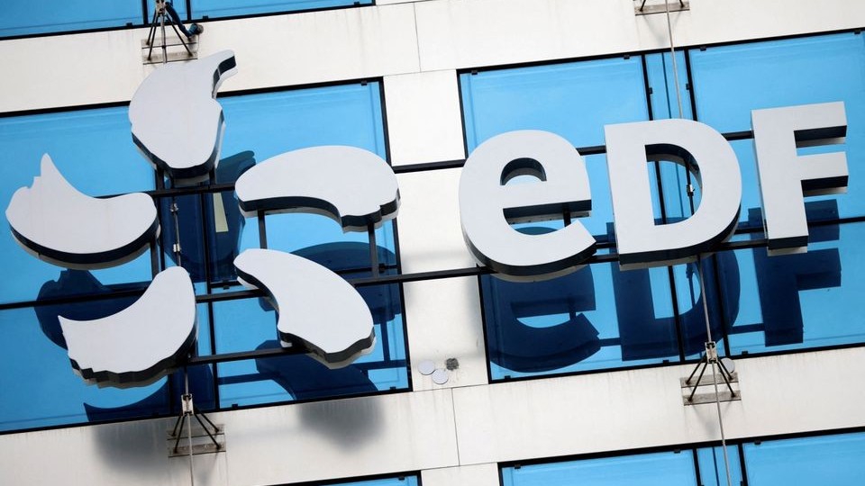 Pháp phủ nhận thông tin ngừng xuất khẩu điện sang Italy