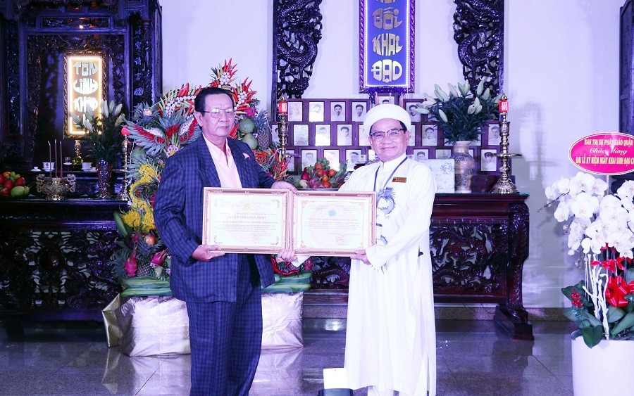 Lễ kỷ niệm khai đạo Cao Đài tại Thành phố Hồ Chí Minh Lễ kỷ niệm khai đạo Cao Đài tại Thành phố Hồ Chí Minh