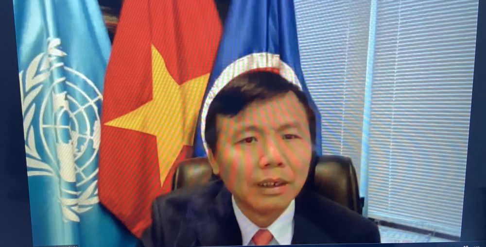 Đại sứ Đặng Đình Quý phát biểu tại cuộc họp trực tuyến theo thể thức arria của Hội đồng Bảo an Liên hợp quốc (HĐBA LHQ) về nâng cao nhận thức và hiệu quả sử dụng các biện pháp trung gian trong ngăn ngừa và giải quyết xung đột ngày 9/10. Hội đồng Bảo an LHQ thảo luận về biện pháp trung gian trong ngăn ngừa và giải quyết xung đột