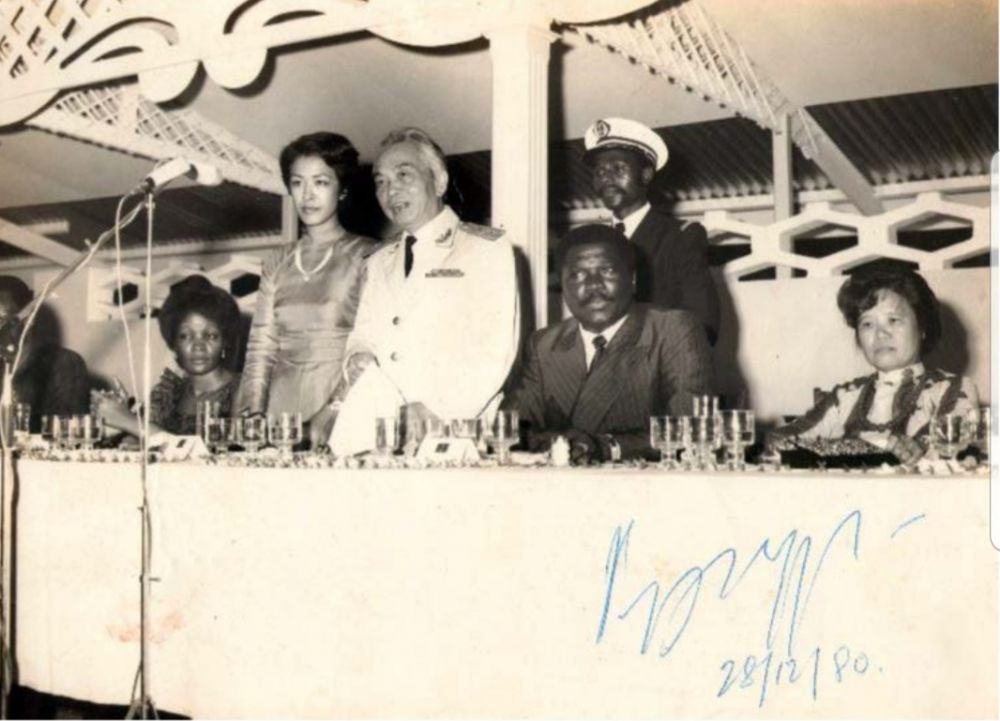 undefined ngoai giao da phuong moi thoi moi khac nhung luon toa sang