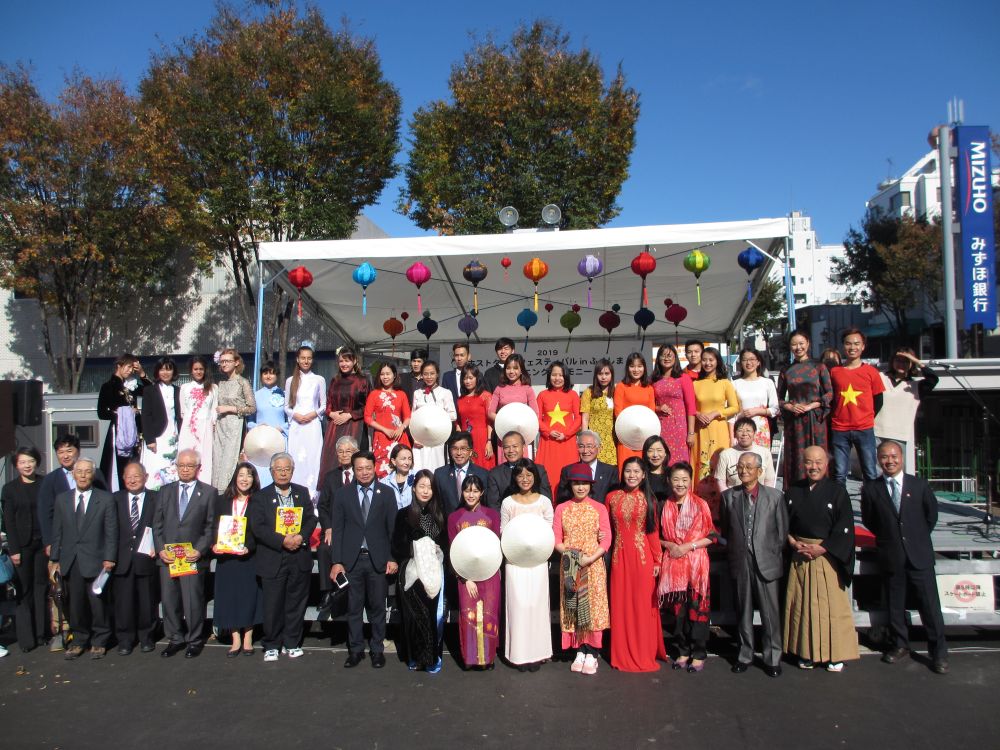 dai su vu hong nam chuyen tham cua thu tuong suga yoshihide the hien su tin cay cao voi viet nam