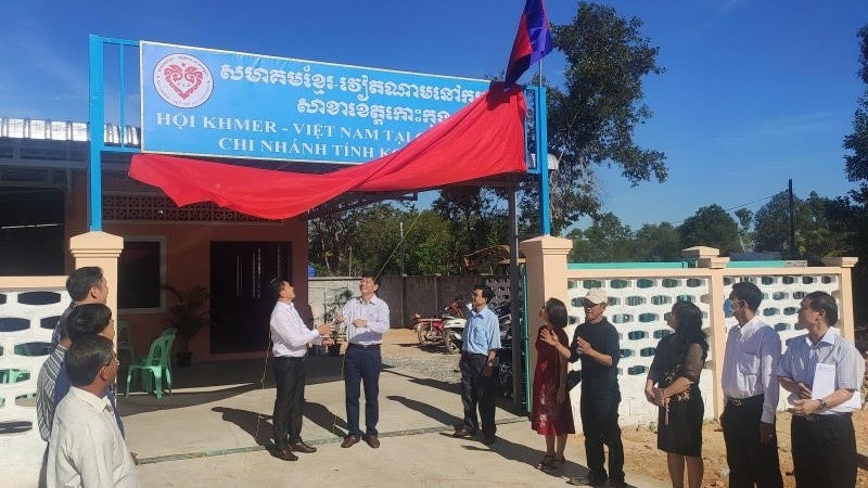 Tinh thần tương thân tương ái lan tỏa trong cộng đồng người Việt ở Campuchia