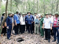 Thủ tướng Cuba đội mũ tai bèo thăm địa đạo Củ Chi