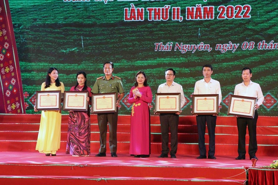 Tiết mục biểu diễn nghệ thuật tại lễ bế mạc. (Nguồn: TTXVN) Tiết mục biểu diễn nghệ thuật tại lễ bế mạc. (Nguồn: TTXVN)