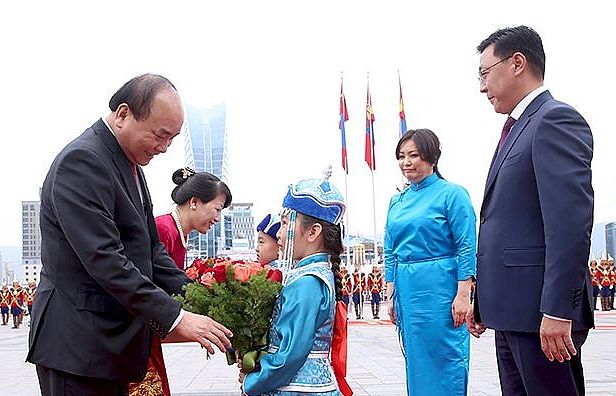 Quan hệ hữu nghị truyền thống không ngừng phát triển