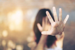 Ngày Quốc tế xóa bỏ bạo lực đối với phụ nữ (25/11): Chung tay đẩy lùi vấn nạn của xã hội