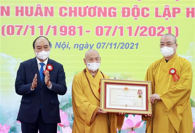 Chủ tịch nước Nguyễn Xuân Phúc: Phật giáo Việt Nam gắn liền với lịch sử dân tộc Chủ tịch nước Nguyễn Xuân Phúc: Phật giáo Việt Nam gắn liền với lịch sử dân tộc