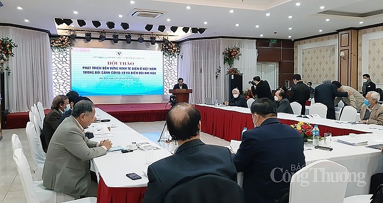 Hội thảo “Phát triển bền vững kinh tế biển đảo trong bối cảnh dịch Covid-19 và biến đổi khí hậu” tại đầu cầu Hà Nội. (Nguồn: Báo Công Thương)