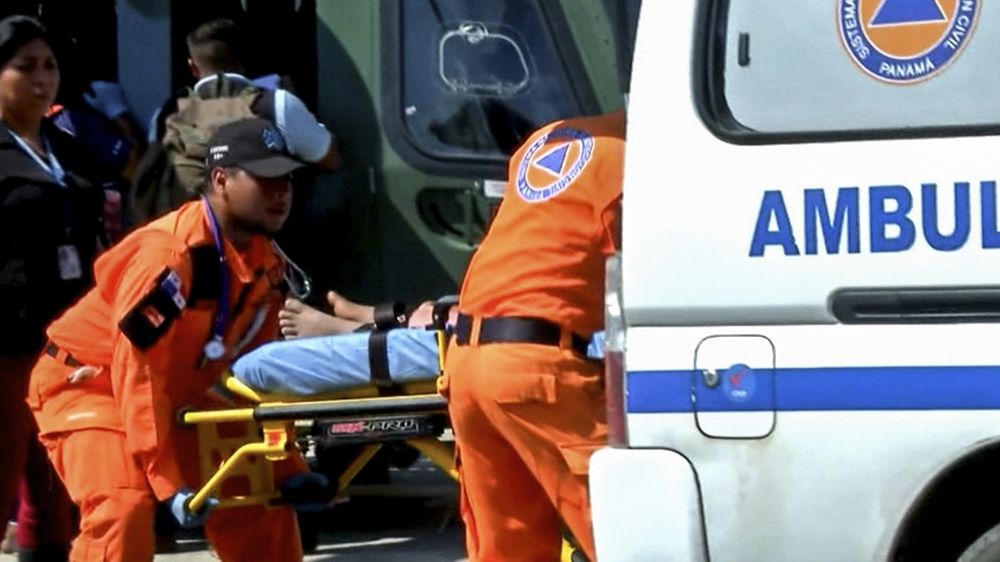 Mặc 'rào cản' Mỹ, đoàn bác sĩ Cuba tới Panama hỗ trợ chống dịch Covid-19