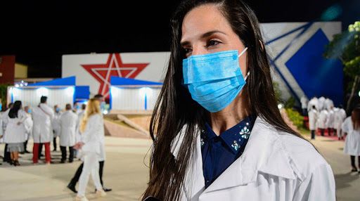 Bất chấp sự phản đối của Mỹ, phái đoàn bác sĩ Cuba tới Panama hỗ trợ chống dịch Covid-19.