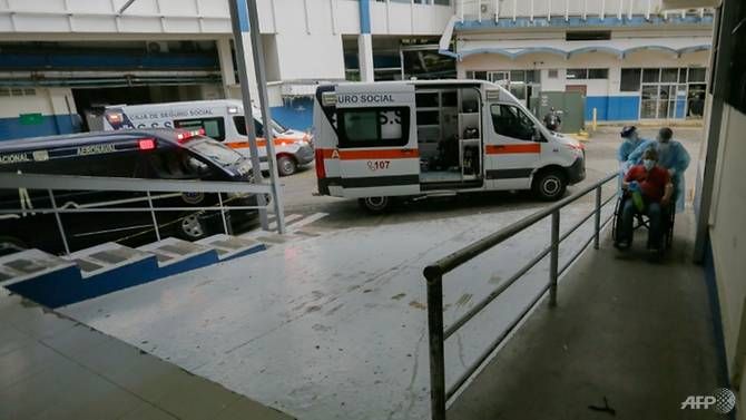 Mặc 'rào cản' Mỹ, đoàn bác sĩ Cuba tới Panama hỗ trợ chống dịch Covid-19