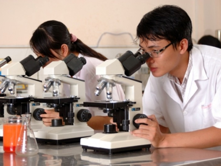 Lập Hội đồng xét tặng Giải thưởng Hồ Chí Minh về KH&CN